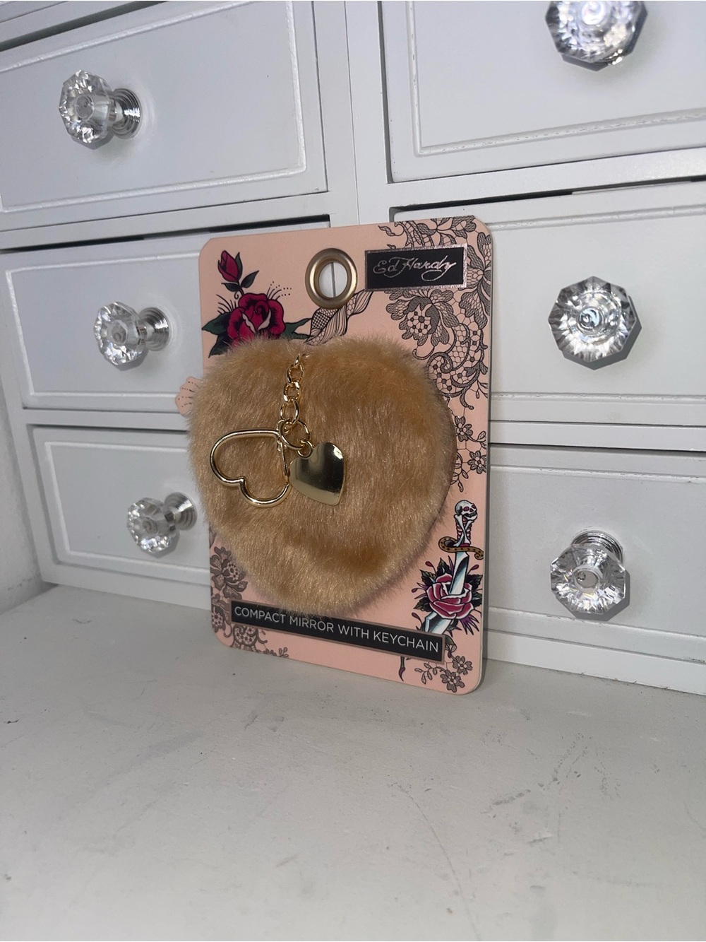 NWT Hardy Beige Faux Fur Heart Compact Mirror Keychain